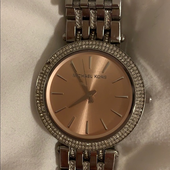 Michael Kors watch - Picture 3 of 5